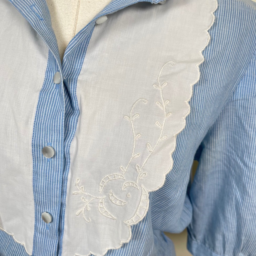 Vintage Pin Stripe Shirt Dress Womens 10 Blue Floral Embroidery Bib Collar 80s - Picture 4 of 13